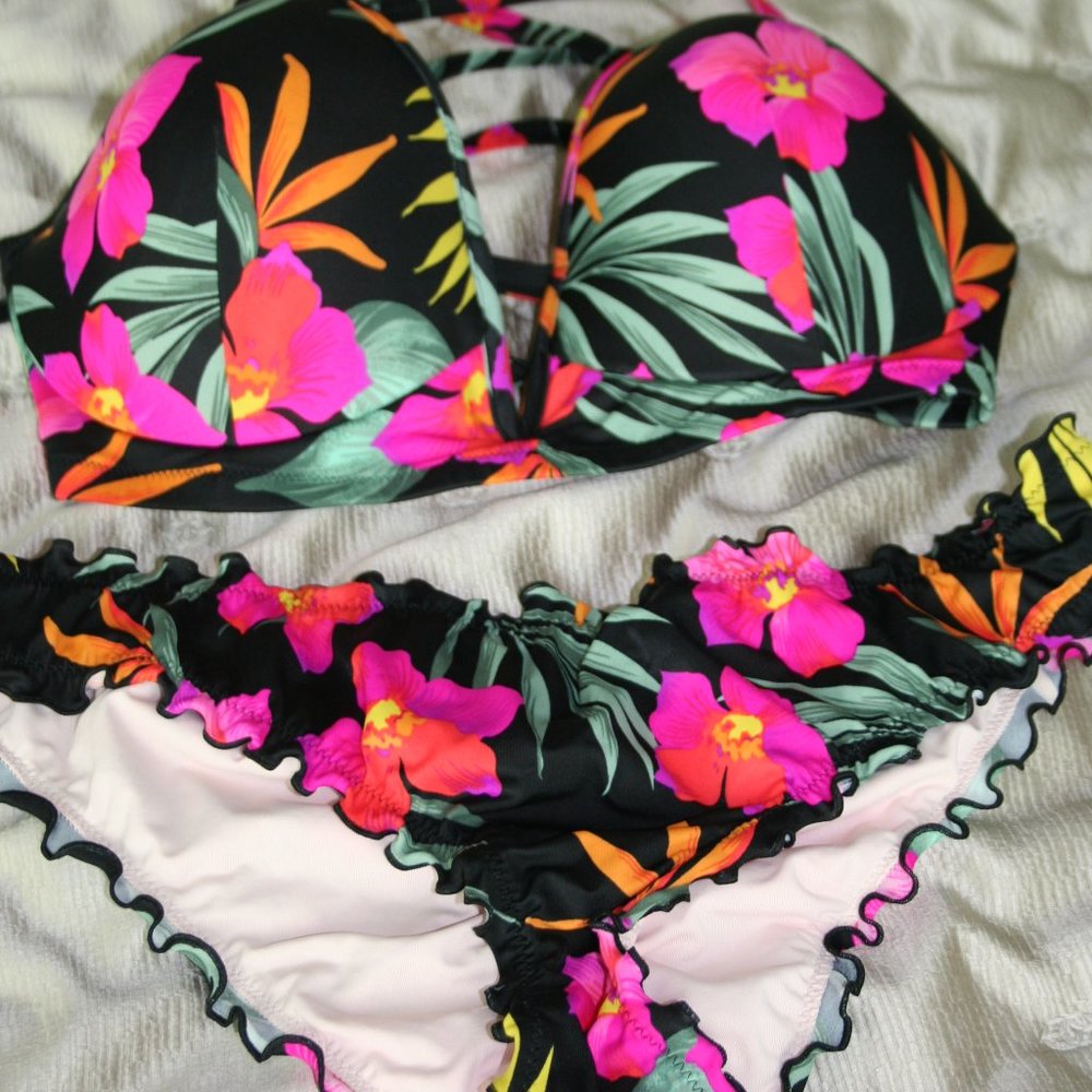 Shade & Shore Vibrant Color Bikini 36DD/ L